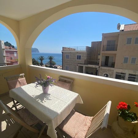 Miomir Perazic Apartments Petrovac Bagian luar foto