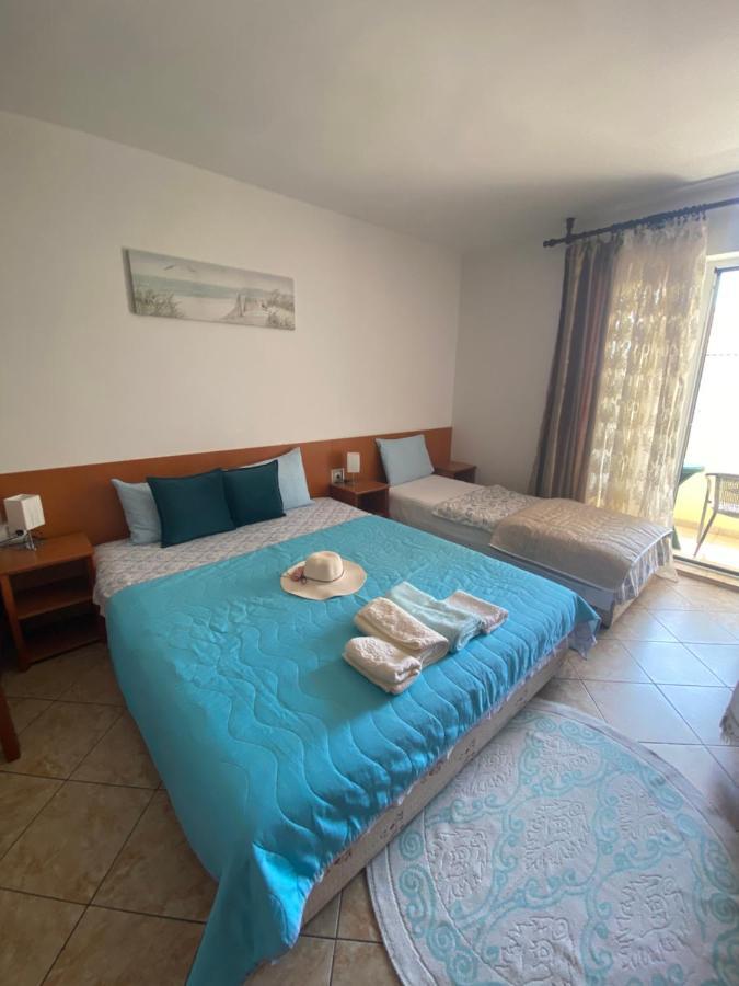 Miomir Perazic Apartments Petrovac Bagian luar foto