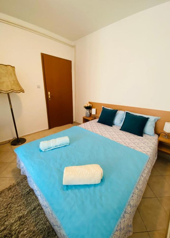 Miomir Perazic Apartments Petrovac Bagian luar foto